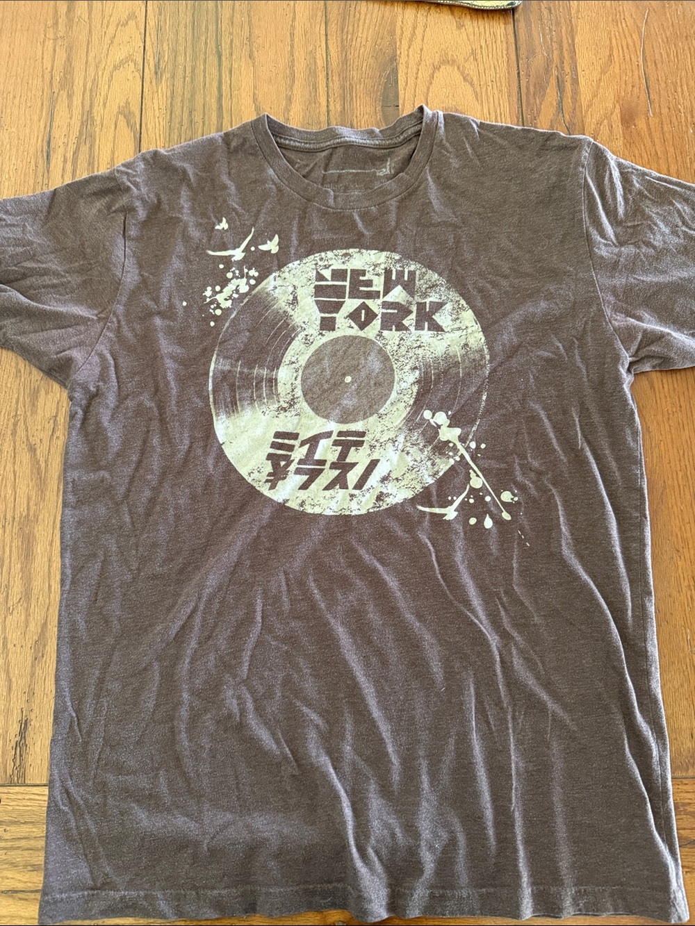 Graphic Record Vinyl Tee in Faded Brown
